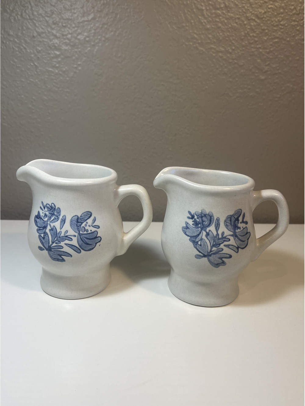 Vintage Pfaltzgraff Yorktowne Creamers Pair 4.5" Blue Floral Stoneware USA